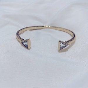 NEW JCREW GOLD TRIANGLE CRYSTAL BANGLE